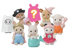 Cargar imagen en el visor de la galería, Sobre sorpresa Sylvanian Baby Costume Series
