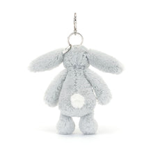 Cargar imagen en el visor de la galería, Conejo plata  llavero /  Bashful Silver Bunny  Bag Charm  Jellycat 18x5x4 cm
