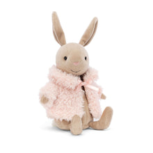 Cargar imagen en el visor de la galería, Conejo con abrigo  / Comfy Coat Bunny Jellycat 18x7x6 cm
