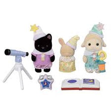 Cargar imagen en el visor de la galería, Amigos de Guarderia  /  Nursery Friends Sleepover Party Trio Sylvanian Families
