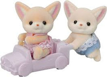 Cargar imagen en el visor de la galería, Zorros  /  Fennec Fox Twins Sylvanian Families
